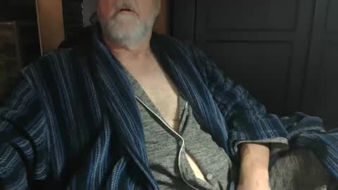 Snapshot of bendrinkin chatting on 02/15/25, 09:49 bendrinkin online show from 02/15/25, 09:49