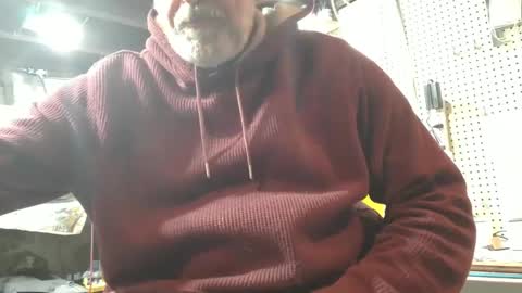 Snapshot of bendrinkin chatting on 02/18/25, 10:25 bendrinkin online show from 02/18/25, 10:25