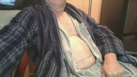 Snapshot of bendrinkin chatting on 09/27/25, 09:58 bendrinkin online show from 09/27/25, 09:58