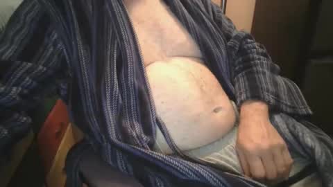 Snapshot of bendrinkin chatting on 10/23/25, 10:25 bendrinkin online show from 10/23/25, 10:25