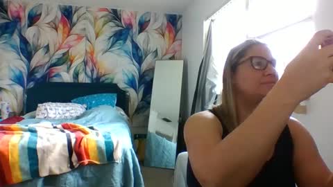 Becky online show from 02/25/25, 04:00