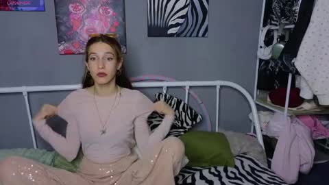 KENDALL  NATHAN online show from 05/31/26, 05:53