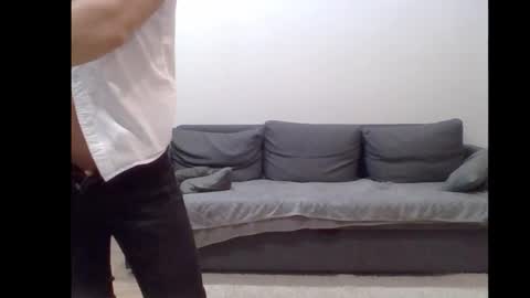 Snapshot of beniamain chatting on 02/15/25, 04:01 Alan online show from 02/15/25, 04:01