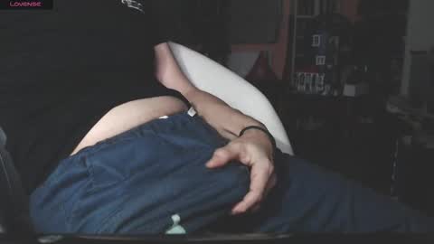 Snapshot of benijamin chatting on 11/10/25, 11:04 benijamin online show from 11/10/25, 11:04