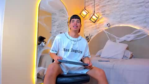 BENJAMIN online show from 10/28/25, 01:58