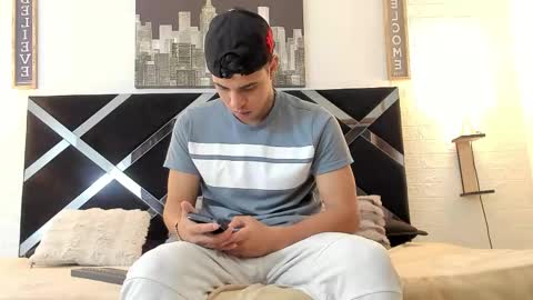 Snapshot of benjamin_more24 chatting on 02/09/26, 04:05 benjamin more24 online show from 02/09/26, 04:05