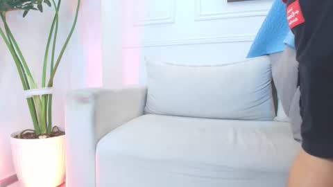 Snapshot of bennett_alejoo chatting on 12/19/25, 06:37 bennett_alejoo online show from 12/19/25, 06:37