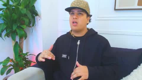 Snapshot of bennett_alejoo chatting on 01/12/26, 12:43 bennett_alejoo online show from 01/12/26, 12:43