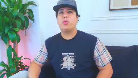 Snapshot of bennett_alejoo chatting on 01/13/26, 06:35 bennett_alejoo online show from 01/13/26, 06:35