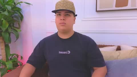 bennett_alejoo online show from 04/25/26, 06:49