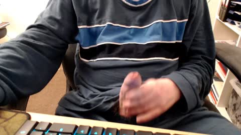 Snapshot of benni90er chatting on 12/22/24, 10:36 benni90er online show from 12/22/24, 10:36