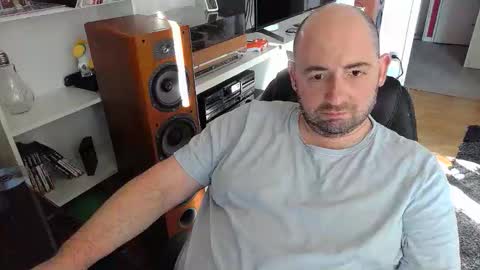 Snapshot of bennn54 chatting on 11/22/25, 11:31 Ben online show from 11/22/25, 11:31