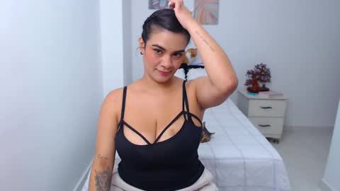 benny online show from 02/09/25, 06:47