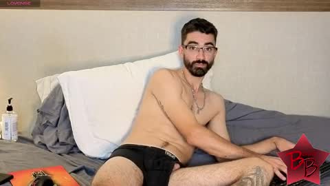 Snapshot of benny_boy95 chatting on 09/30/25, 03:00 benny_boy95 online show from 09/30/25, 03:00