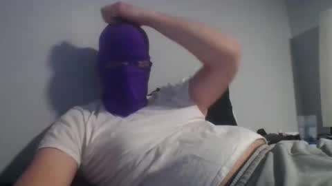 Snapshot of bennybueno chatting on 03/03/26, 12:39 bennybueno online show from 03/03/26, 12:39