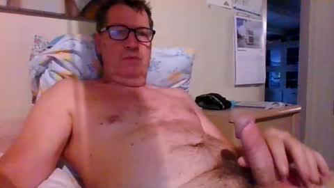 Snapshot of bennybutterfly007 chatting on 09/09/25, 08:25 bennybutterfly007 online show from 09/09/25, 08:25