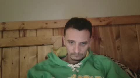 Snapshot of bennymn chatting on 02/14/25, 03:54 benny and innocentvixon online show from 02/14/25, 03:54