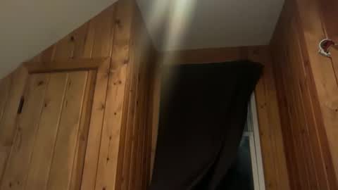 Snapshot of bennymn chatting on 01/19/26, 05:00 benny and innocentvixon online show from 01/19/26, 05:00