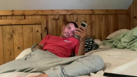 Snapshot of bennymn chatting on 06/26/26, 12:04 benny and innocentvixon online show from 06/26/26, 12:04