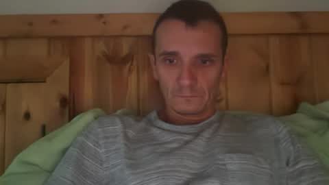 Snapshot of bennymn chatting on 08/09/26, 02:55 benny and innocentvixon online show from 08/09/26, 02:55
