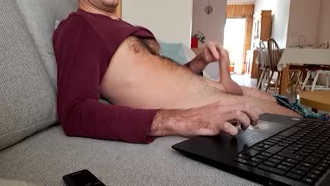 Snapshot of benoitgmx12 chatting on 10/26/25, 02:12 benoitgmx12 online show from 10/26/25, 02:12