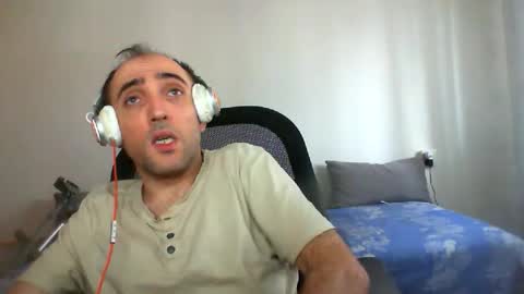 bentish online show from 10/19/25, 06:36