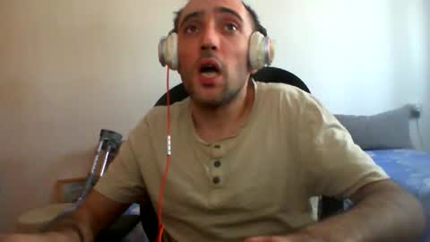 bentish online show from 10/21/25, 10:05