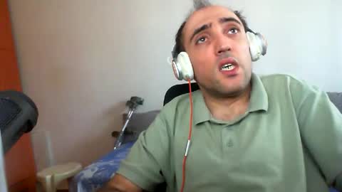 bentish online show from 04/25/26, 10:40