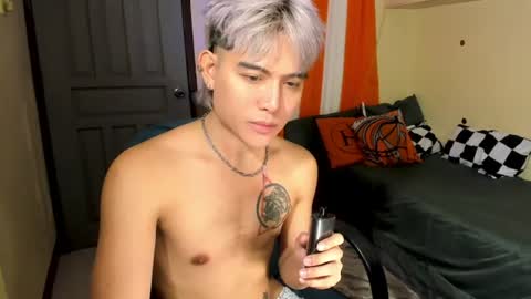 Snapshot of bentlyfuck chatting on 07/14/26, 02:05 bentlyfuck online show from 07/14/26, 02:05