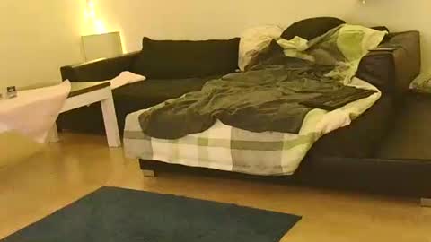 Benutzmich0800 online show from 02/26/25, 01:43