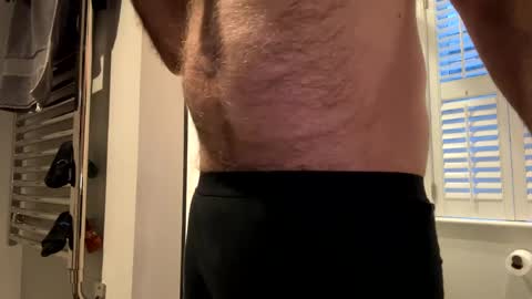 Snapshot of benz10001 chatting on 01/06/25, 12:24 benz10001 online show from 01/06/25, 12:24