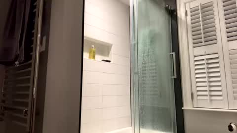 Snapshot of benz10001 chatting on 02/13/25, 11:58 benz10001 online show from 02/13/25, 11:58