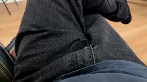 Snapshot of benz10001 chatting on 02/16/25, 11:16 benz10001 online show from 02/16/25, 11:16