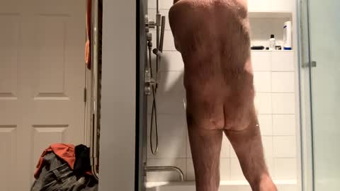 Snapshot of benz10001 chatting on 09/10/25, 11:32 benz10001 online show from 09/10/25, 11:32