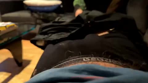 Snapshot of benz10001 chatting on 09/22/25, 03:08 benz10001 online show from 09/22/25, 03:08