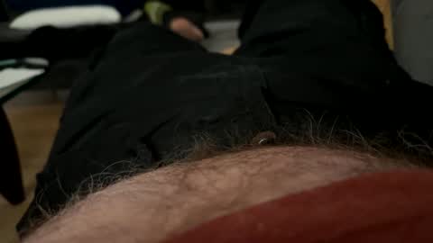 Snapshot of benz10001 chatting on 09/27/25, 03:11 benz10001 online show from 09/27/25, 03:11