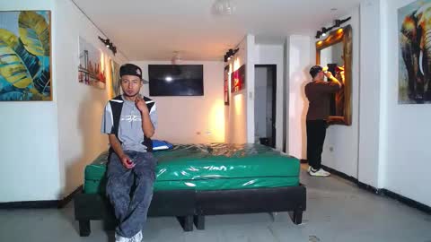 benz boys online show from 11/16/25, 12:33