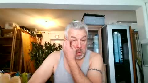 Snapshot of berg_boy chatting on 12/02/24, 11:56 Martin online show from 12/02/24, 11:56