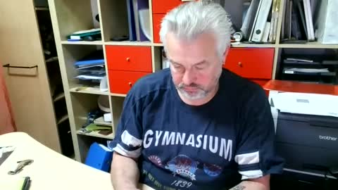 Snapshot of berg_boy chatting on 01/10/25, 02:13 Martin online show from 01/10/25, 02:13