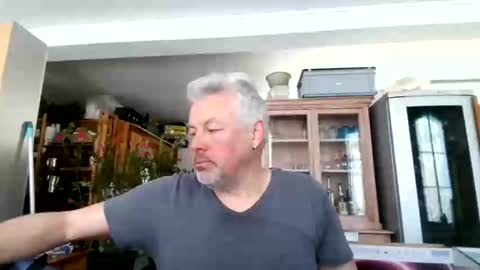 Snapshot of berg_boy chatting on 03/11/25, 11:12 Martin online show from 03/11/25, 11:12