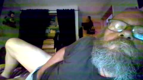 Snapshot of bergeeric1970 chatting on 06/13/26, 05:38 bergeeric1970 online show from 06/13/26, 05:38