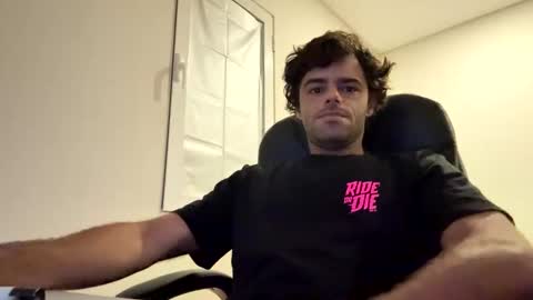 Berltex online show from 10/26/25, 06:41