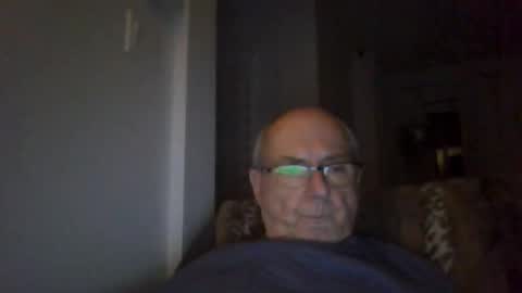 Snapshot of bernard1102 chatting on 10/03/25, 12:40 bernard1102 online show from 10/03/25, 12:40