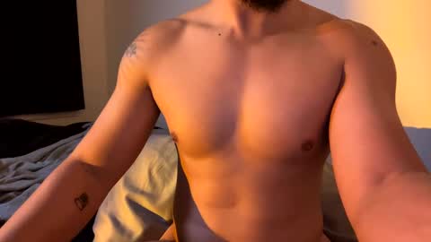 Snapshot of berriess_ chatting on 12/10/24, 02:05 berriess_ online show from 12/10/24, 02:05