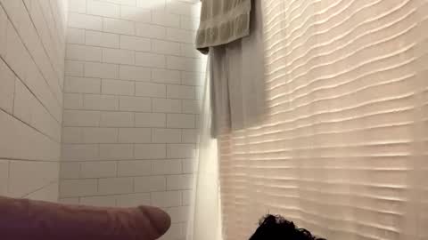 Snapshot of berriess_ chatting on 05/31/26, 11:17 berriess_ online show from 05/31/26, 11:17