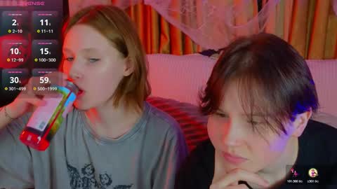 Snapshot of berry_assortment chatting on 10/27/25, 07:07 Your sweet Tara and Eva online show from 10/27/25, 07:07