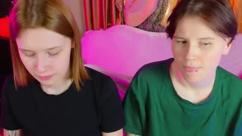 Snapshot of berry_assortment chatting on 11/04/25, 11:20 Your sweet Tara and Eva online show from 11/04/25, 11:20