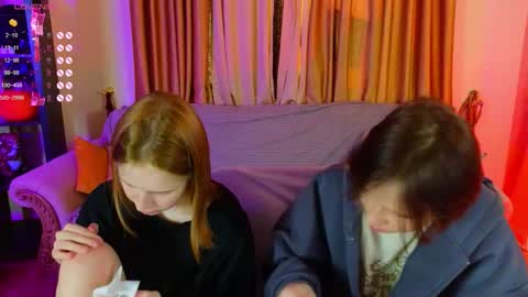 Snapshot of berry_assortment chatting on 11/26/25, 11:11 Your sweet Tara and Eva online show from 11/26/25, 11:11