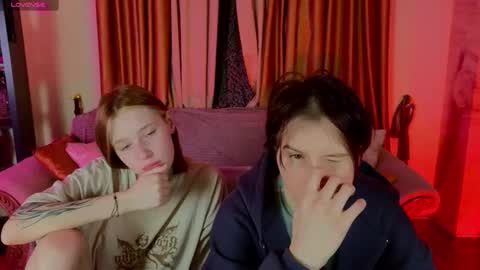 Snapshot of berry_assortment chatting on 11/28/25, 11:35 Your sweet Tara and Eva online show from 11/28/25, 11:35
