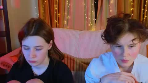 Snapshot of berry_assortment chatting on 12/22/25, 04:48 Your sweet Tara and Eva online show from 12/22/25, 04:48